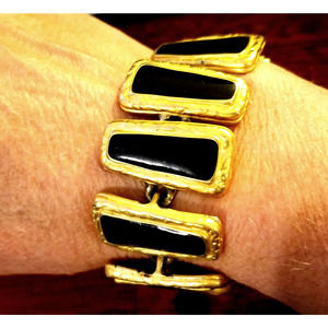 Vintage Black Enamel & Gold-Tone 9 Section Trapezoid Link Bracelet w T-Bar close
